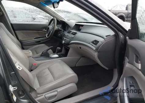 2010 Honda Accord 2.4 Ex-L from USA, damaged, VIN 1HGCP2F86AA167140